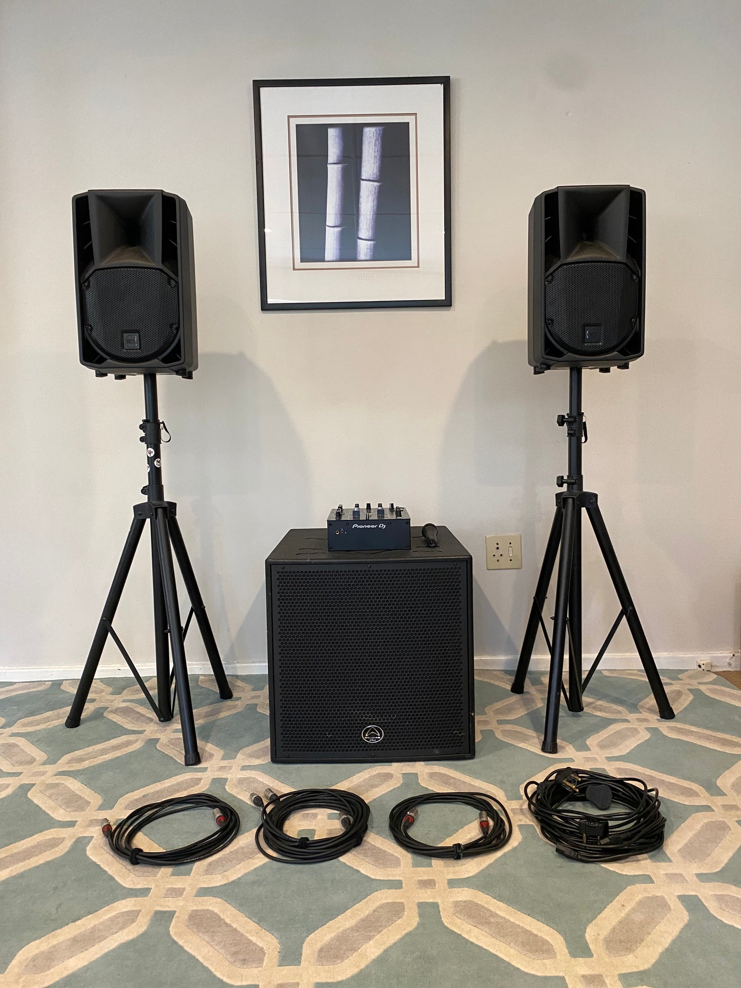 SOUND RENTAL: Clean, deep and punchy sound system for rental